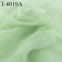 Marquisette tulle spécial lingerie haut de gamme couleur vert largeur 150 cm  100 % polyamide