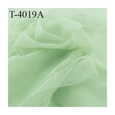 Marquisette tulle spécial lingerie haut de gamme couleur vert largeur 150 cm 100 % polyamide