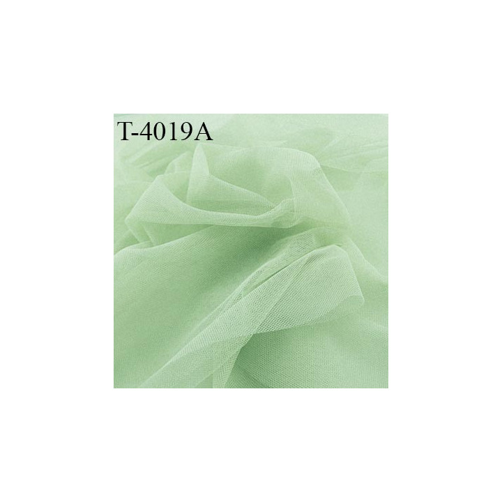 Marquisette tulle spécial lingerie haut de gamme couleur vert largeur 150 cm  100 % polyamide
