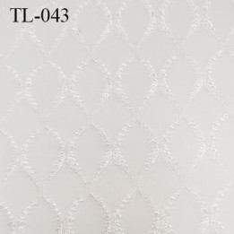 Tissu lycra écru  très haut de gamme 120 gr au m2 largeur 150 cm prix pour 10 cm de longueur et 150 cm de large