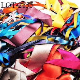 INCROYABLE lot 500 grammes de ruban satin vous avez minimmun de 60 références par lot de 2 mètres   bel assortiment  trop beau