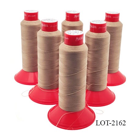 Le lot de 6 Cones de 2500 m fil mousse polyamide n° 120 couleur chair bobiné en France