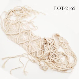 Macramé longueur 115 centimètre par 12 centimètres de largeur très doux