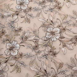 Dentelle brodé sur tulle non extensible couleur beige avec des fleurs très haut de gamme largeur 140 cm prix pour 1 mètre