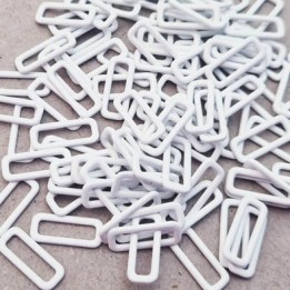 Le lot de 100 réglette lingerie  , un prix incroyable .largeur intérieur 11 mm extérieur 14.5 mm Tarif dégressif par quantité