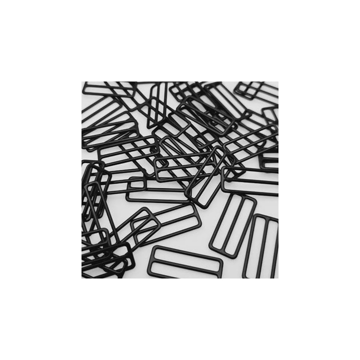 Le lot de 50 réglettes lingeries  noir, métal plastifié .largeur intérieur 22 mm extérieur 24.4 mm Tarif dégressif