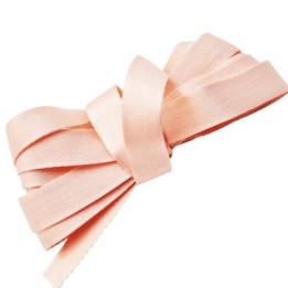 Le lot de 10 m de ruban couleur rose poudré satiné double face haut de gamme magnifique très solide