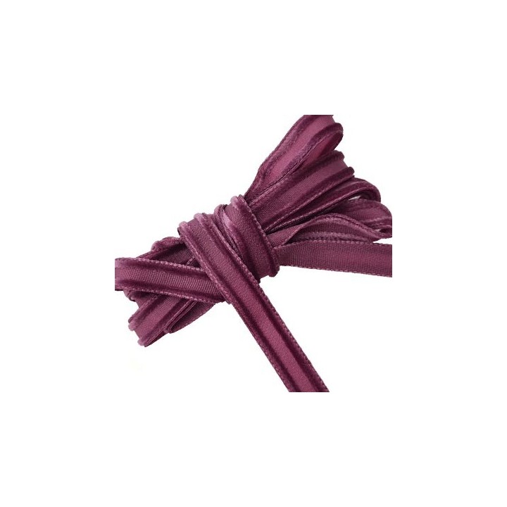 Le lot de 10 m de galon ruban bordure velours en surépaisseur largeur 10 mm couleur aubergine clair très solide