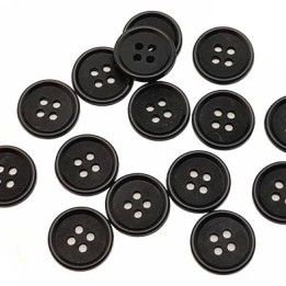 Le lot de 15 boutons de 15 mm superbe 4 trous couleur  noir en pvc  épaisseur 3 mm
