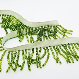 Lot de 10 mètres galon largeur 35 mm couleur vert avec perles brillantes hauteur des perles 25 mm hauteur du galon 10 mm