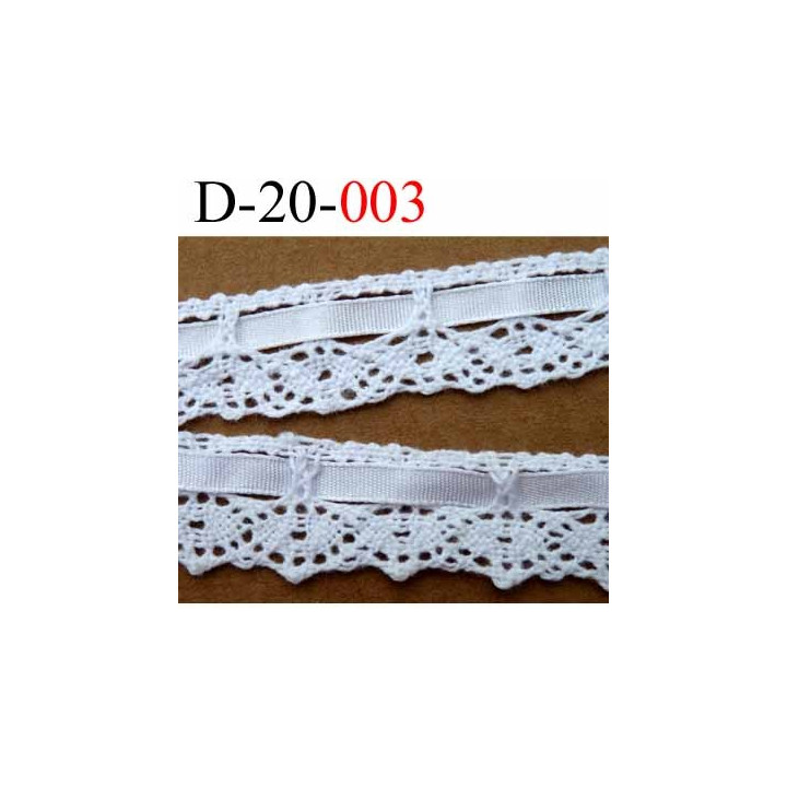 dentelle crochet 100 % coton 20 mm couleur blanc avec ruban galon satin 5 mm provient d'une vieille mercerie parisienne