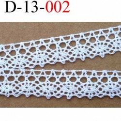 dentelle crochet largeur 13 mm couleur blanc provient d'une vieille mercerie parisienne 100 % coton le mètre