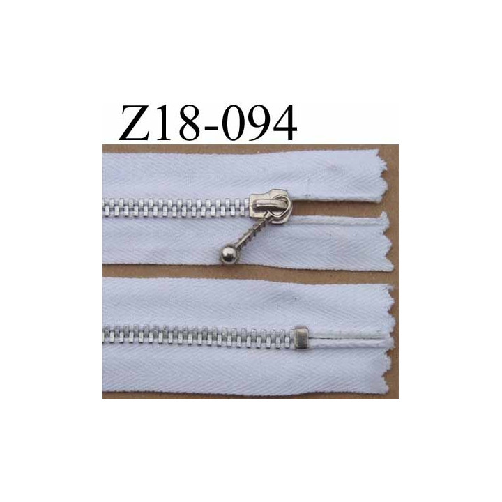 fermeture éclair longueur 18 cm couleur blanc non séparable largeur 2.5 cm largeur de la glissière métal zip 4 mm 
