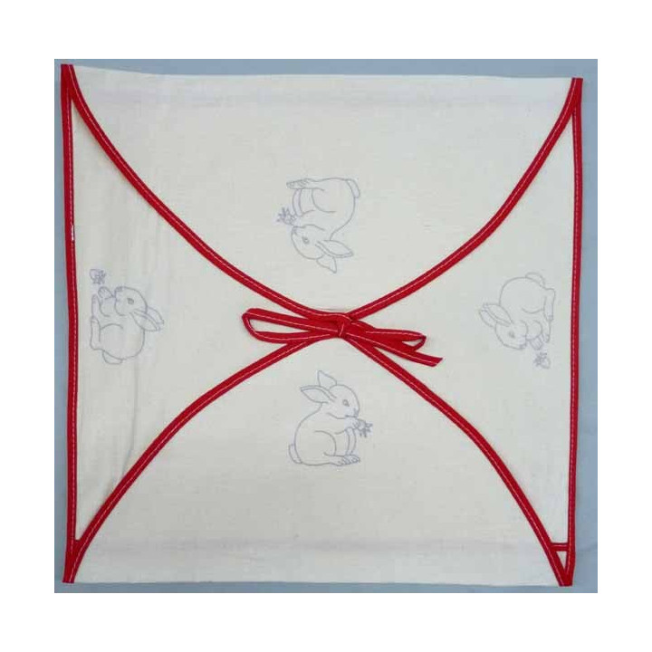 enveloppe coussin à broder toile écru coton motifs lapins biais rouge