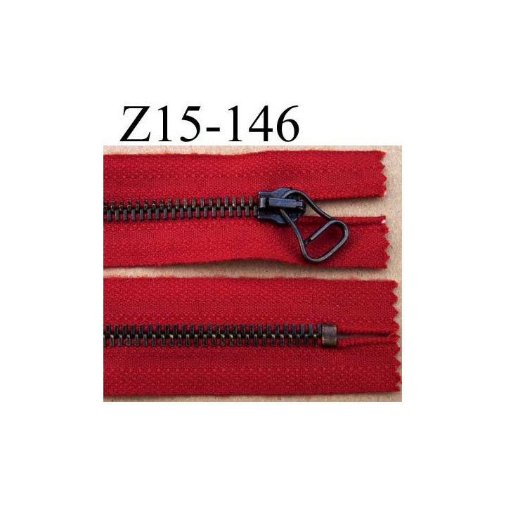 fermeture éclair longueur 15 cm couleur rouge non séparable largeur 3.3 cm glissière métal  largeur 7 mm