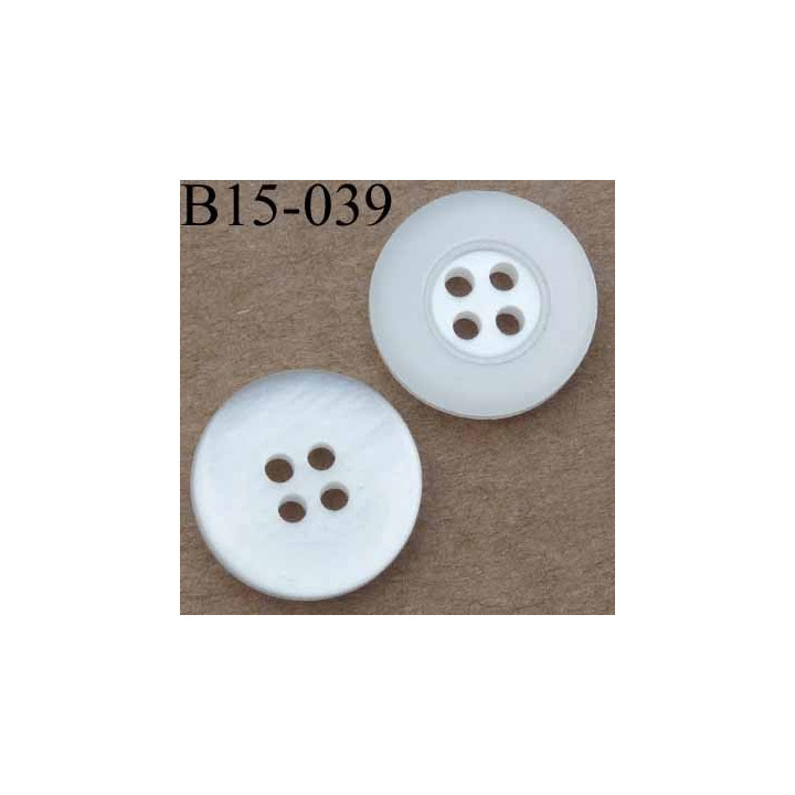 bouton 15 mm couleur blanc brillant strié au dos 4 trous diamètre 15 millimètres