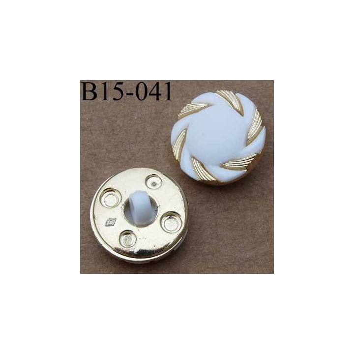 bouton 15 mm couleur blanc et doré accroche avec un anneau diamètre 15 millimètres
