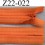 fermeture éclair invisible longueur 22 cm couleur orange non séparable largeur 2.2 cm glissière zip nylon largeur 4 mm