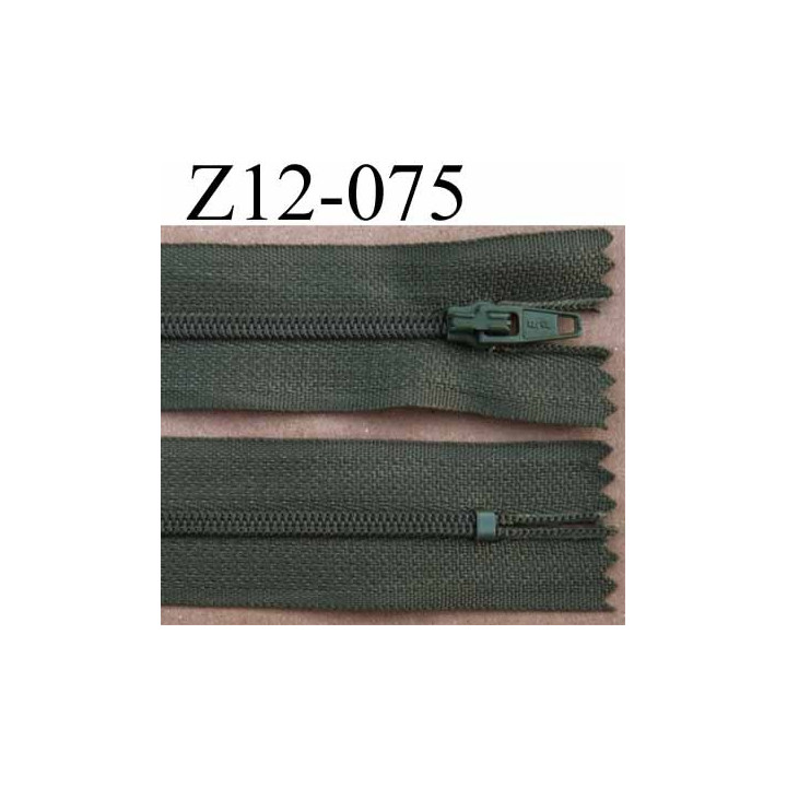 fermeture éclair longueur 12 cm largeur 2.5 cm couleur vert kaki non séparable glissière zip nylon largeur 4 mm .
