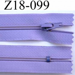 fermeture zip longueur 18 cm couleur parme lilas non séparable largeur 2.4 cm glissière en nylon largeur 4 mm curseur métal