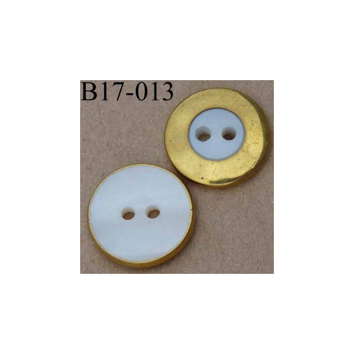 bouton 17 mm couleur blanc nacré et métal doré 2 trous diamètre 17 millimètres