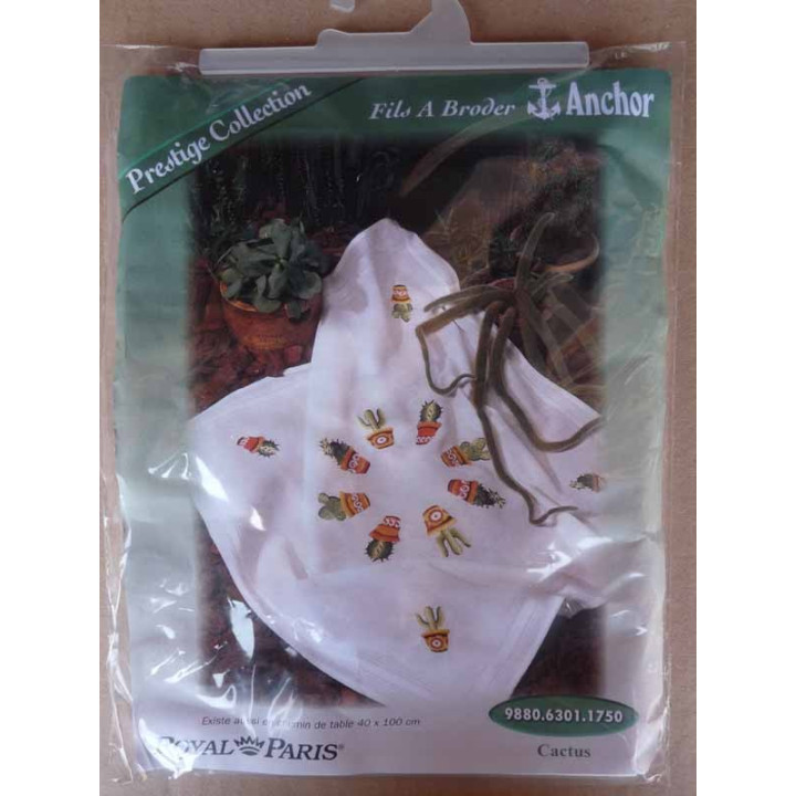 surnappe cactus 80x80 cm kit à broder royal paris ref 9880.6301.1750
