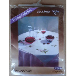 surnappe MAGNOLIA 80x80 cm kit à broder royal paris prestige collection ref 1743