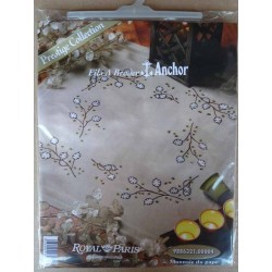 surnappe MONNAIE DU PAPE 80x80 cm kit à broder royal paris prestige collection ref 9886321.00004