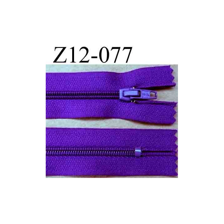 fermeture éclair longueur 12 cm couleur violet foncé  non séparable largeur 2.5 cm glissière nylon largeur du zip 4 mm