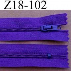 fermeture zip à glissière longueur 18 cm couleur violet foncé non séparable largeur 2.5 cm glissière nylon largeur du zip 4 mm