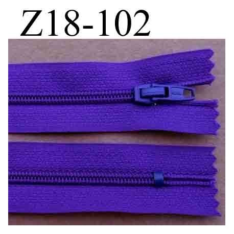 fermeture éclair longueur 18 cm couleur violet foncé non séparable largeur 2.5 cm glissière nylon largeur du zip 4 mm