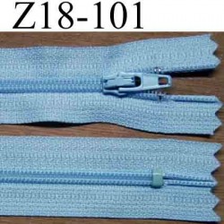 fermeture zip YKK longueur 18 cm couleur bleu ciel non séparable largeur 2.5 cm glissière nylon largeur du zip 4 mm