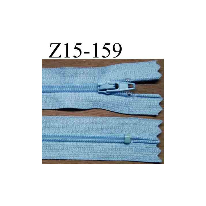 fermeture éclair longueur 15 cm couleur bleu ciel non séparable largeur 2.5 cm glissière nylon largeur du zip 4 mm