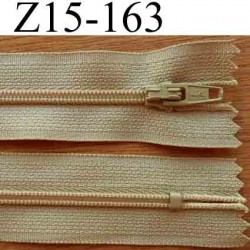 fermeture éclair longueur 15 cm couleur kaki clair non séparable largeur 2.5 cm glissière nylon largeur du zip 4 mm