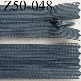 fermeture éclair invisible longueur 50 cm couleur gris tirant sur le bleu non séparable largeur 2.5 cm glissière nylon  4 mm