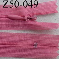  fermeture éclair invisible longueur 50 cm couleur rose non séparable largeur 2.2 cm glissière nylon largeur 4 mm