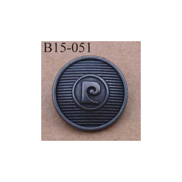 bouton 15 mm métal PIERRE CARDIN couleur patinée accroche avec un anneau au dos 15 millimètres