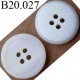 bouton 20 mm couleur blanc nacré devant et blanc mat derrière 4 trous diamètre 20 mm