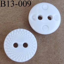 bouton 13 mm couleur  blanc strié 2 trous diamètre 13 millimètres