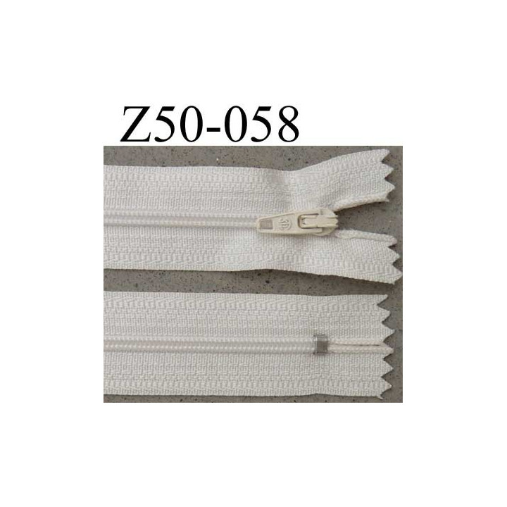 fermeture éclair longueur 50 cm couleur blanc cassé écru non séparable largeur 2.5 cm glissière nylon curseur métal largeur 4 mm