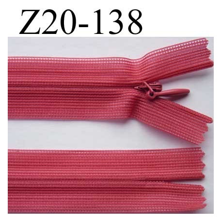 fermeture éclair invisible longueur 20 cm couleur rose foncé non séparable largeur 2.3 cm glissière nylon largeur du zip 4 mm 