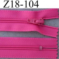 fermeture éclair longueur 18 cm couleur rose fushia non séparable largeur 2.5 cm glissière en nylon largeur 4 mm