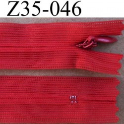 fermeture éclair invisible longueur 35 cm couleur rouge orangé saumon non séparable largeur 2.2 cm glissière nylon largeur 4 mm