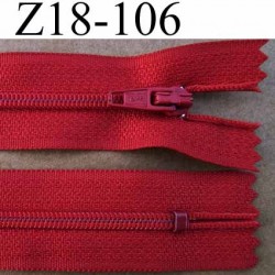 fermeture zip à glissière longueur 18 cm couleur rouge non séparable largeur 2.5 cm glissière en nylon largeur 4 mm