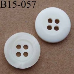 bouton diamètre 15 mm couleur nacre et blanc brillant avec bordure 4 trous