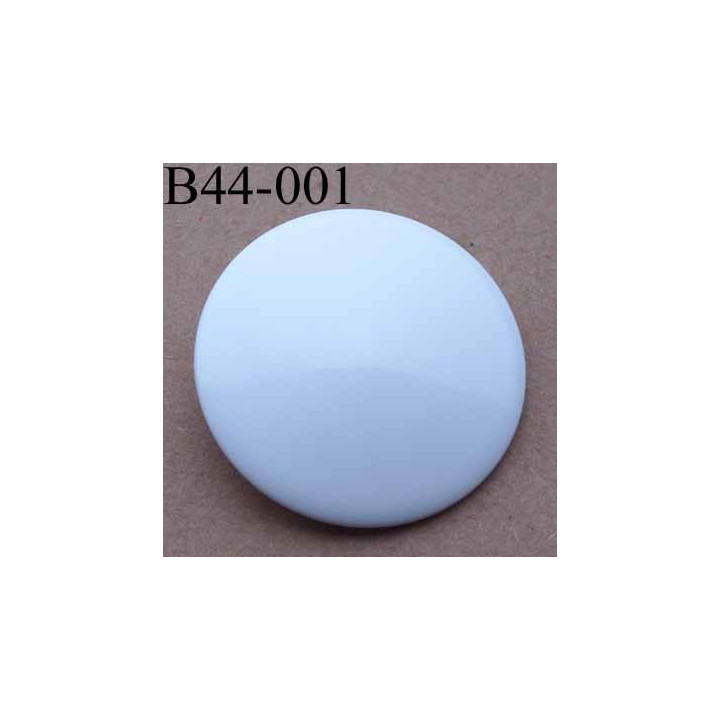 bouton  diamètre 44 mm  pvc couleur blanc accroche avec un anneau