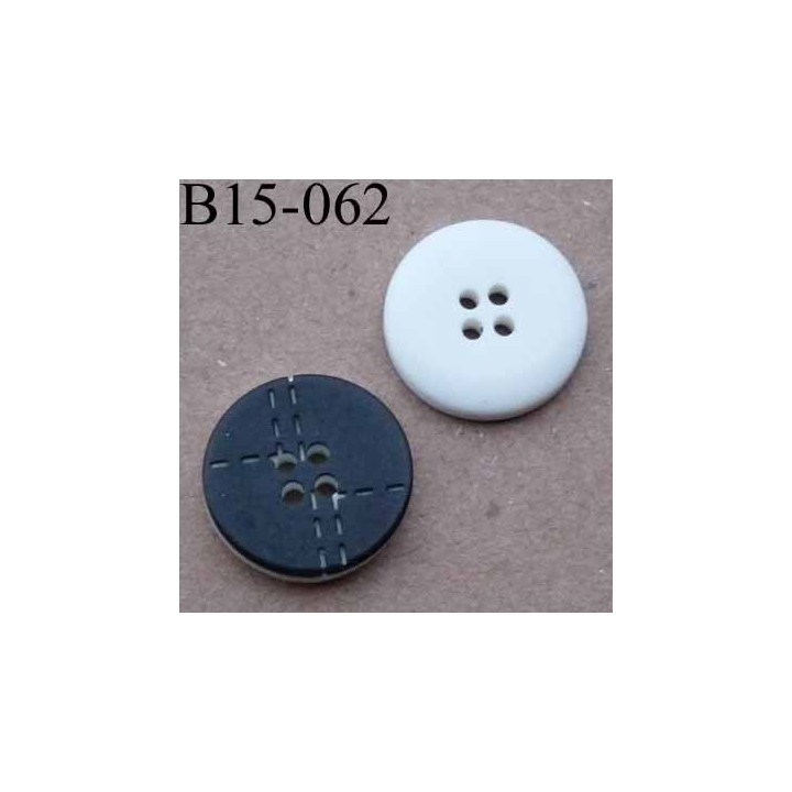 bouton 15 mm couleur  noir avec motifs points de couture et blanc 4 trous diamètre 15 mm