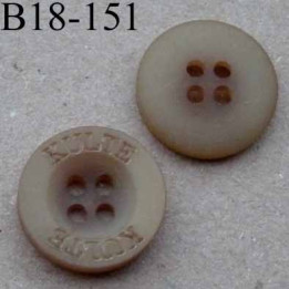 bouton 18 mm inscription KULTE couleur marron beige mat  4 trous diamètre 18 mm