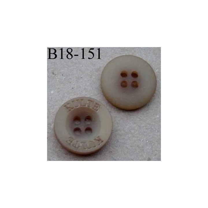 bouton 18 mm inscription KULTE couleur marron beige mat  4 trous diamètre 18 mm