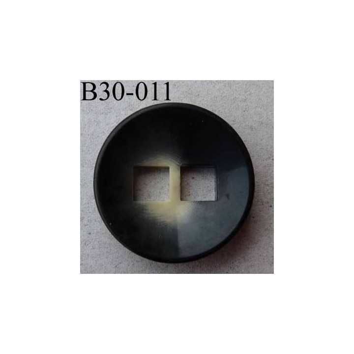 bouton fantaisie diamètre 30 mm 2 trous carrés (7 mm X 7 mm) couleur noir gégradé ivoire épaisseur 6 mm